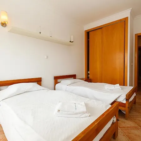 C03 - Gale In דירה