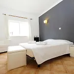 Apartment C03 - Gale In *
